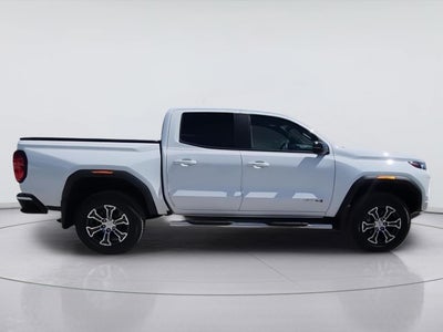 2023 GMC Canyon 4WD AT4