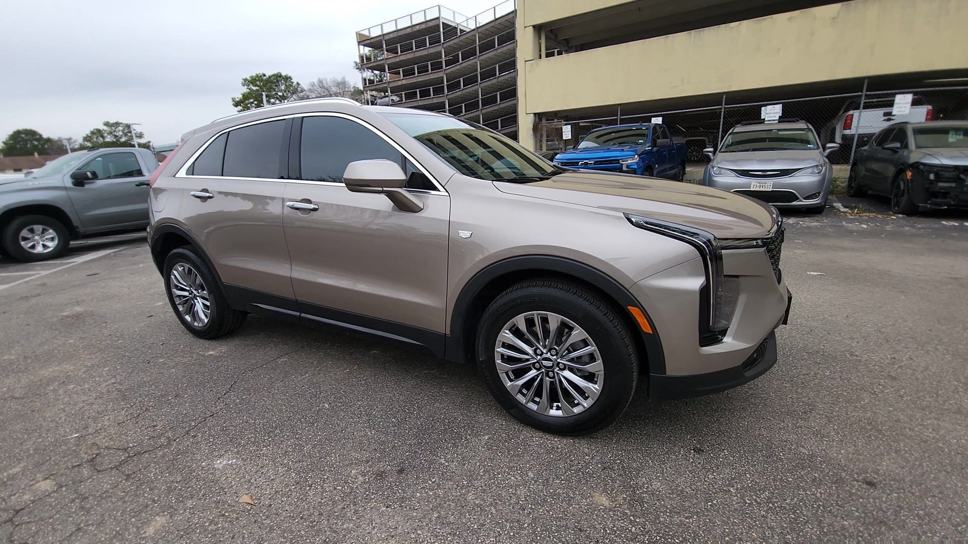 2024 Cadillac XT4 Premium Luxury