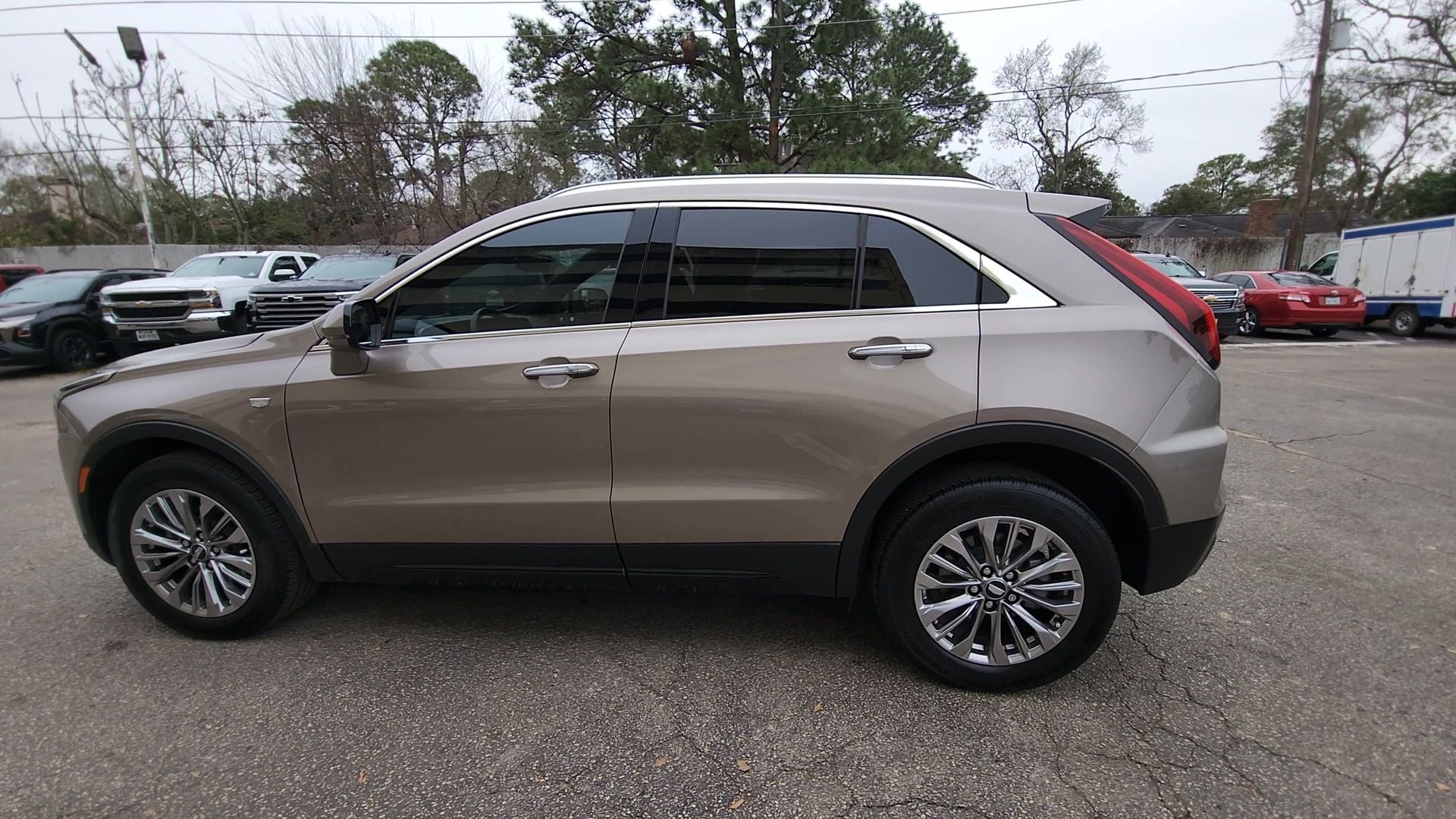 2024 Cadillac XT4 Premium Luxury