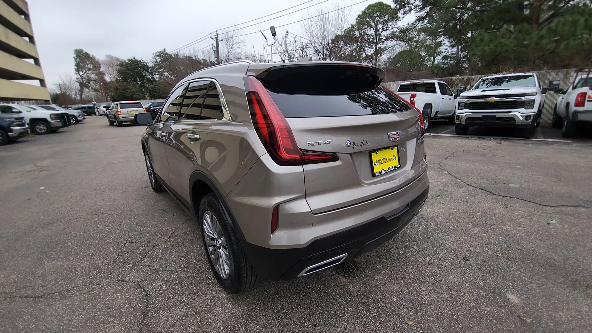 2024 Cadillac XT4 Premium Luxury
