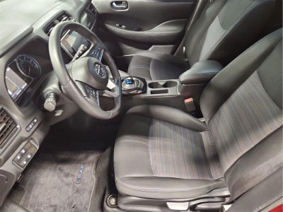 2022 Nissan LEAF SV