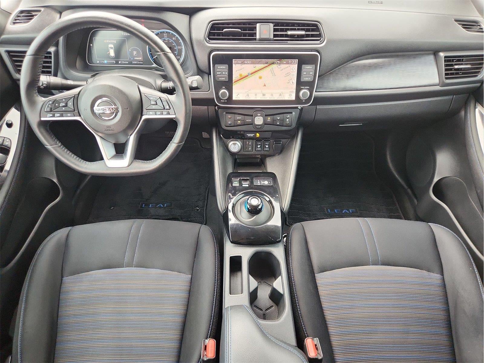 2022 Nissan LEAF SV