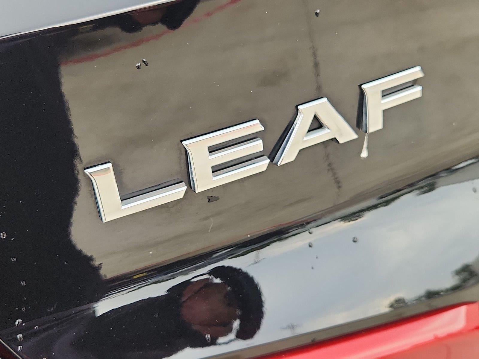 2022 Nissan LEAF SV