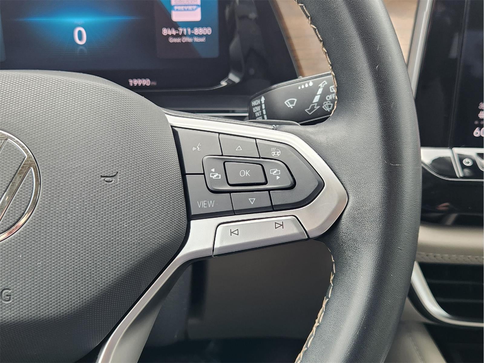 2024 Volkswagen Atlas 2.0T SE w/Technology