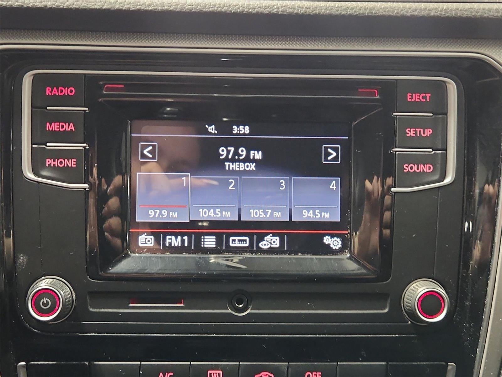 2018 Volkswagen Passat 2.0T S