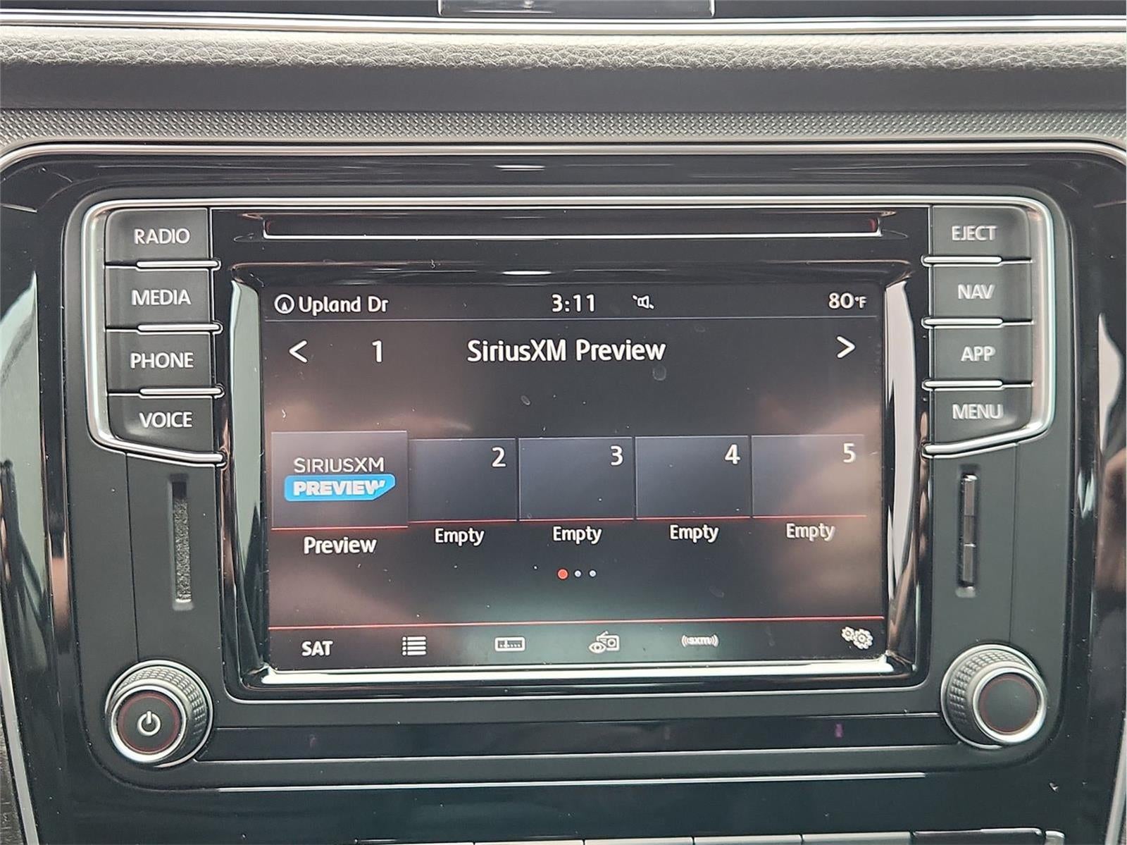 2018 Volkswagen Passat 2.0T SE w/Technology
