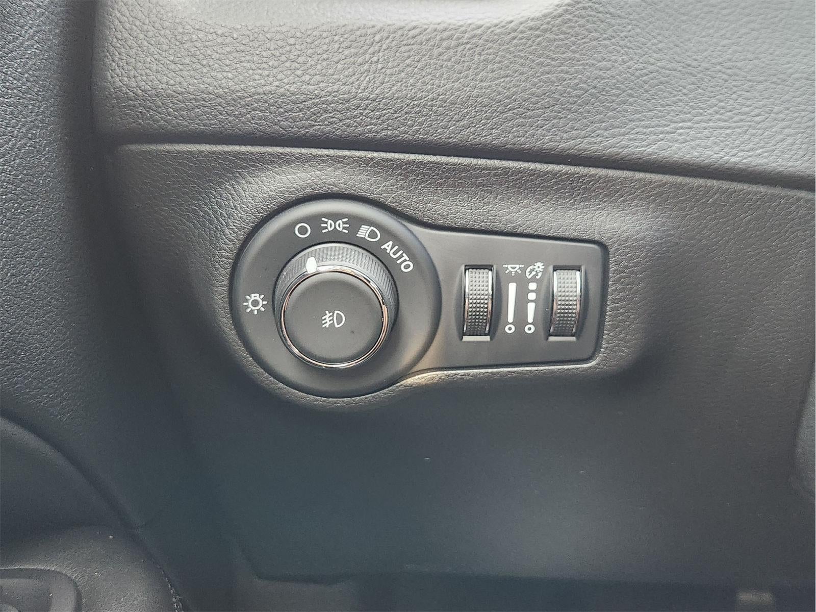 2020 Jeep COMPASS Altitude