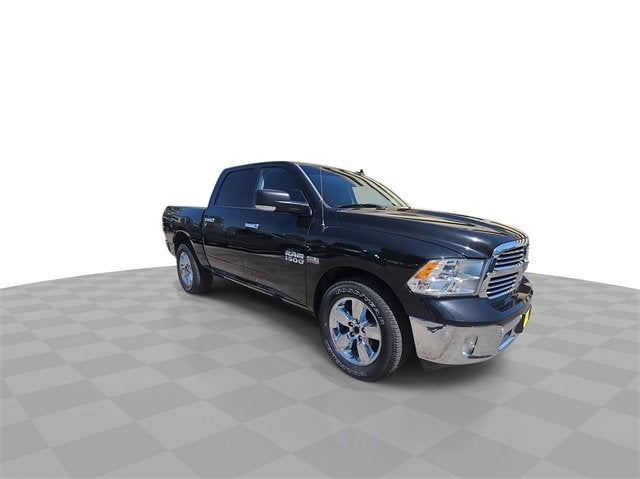 2017 RAM 1500 Lone Star Crew Cab 4x2 5'7" Box