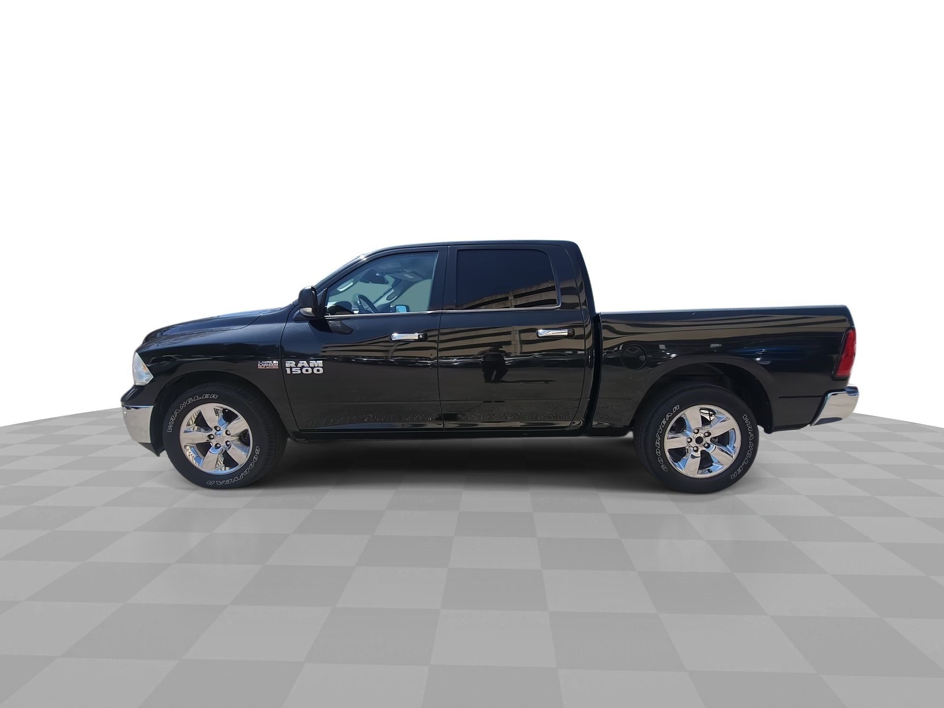 2017 RAM 1500 Lone Star Crew Cab 4x2 5'7" Box