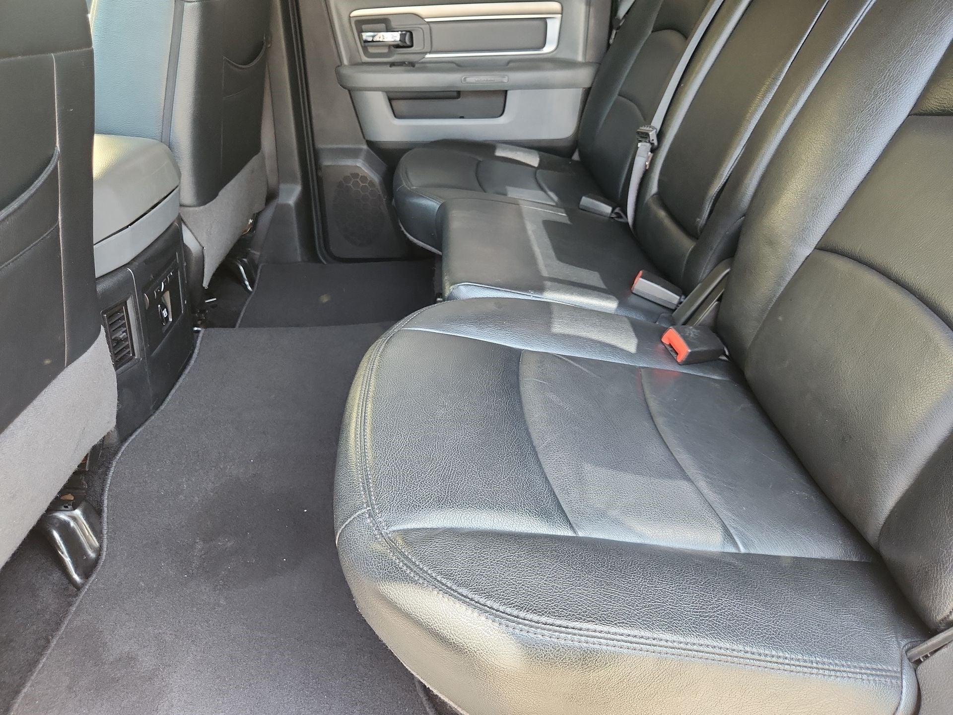 2017 RAM 1500 Lone Star Crew Cab 4x2 5'7" Box