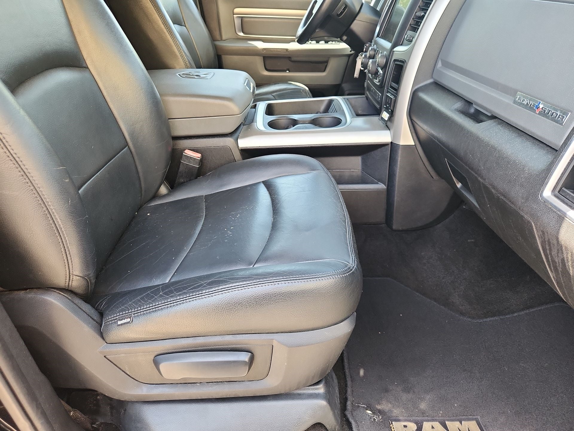 2017 RAM 1500 Lone Star Crew Cab 4x2 5'7" Box