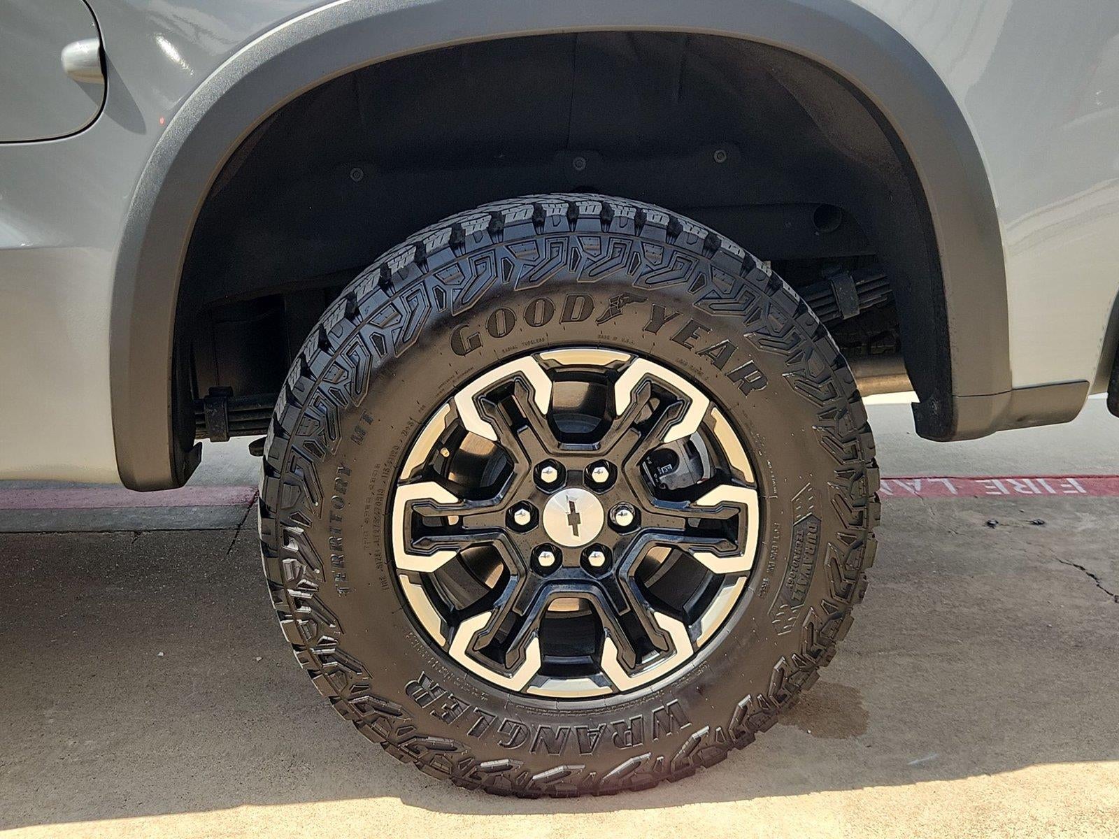 2025 Chevrolet Silverado 1500 ZR2