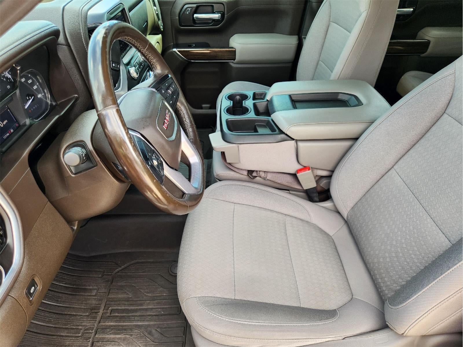 2020 GMC Sierra 1500 SLE