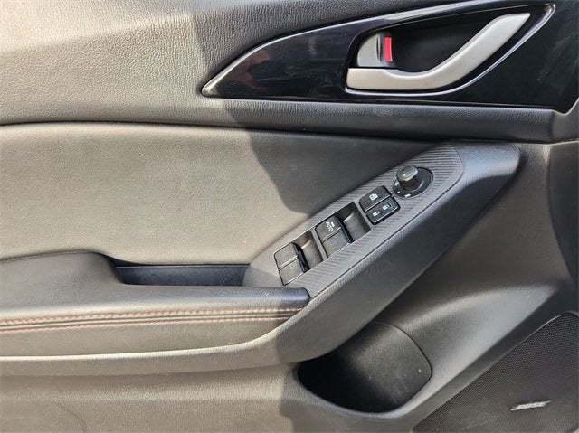 2015 Mazda Mazda3 Hatchback i Grand Touring