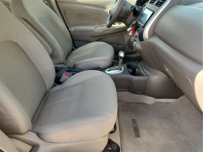2014 Nissan Versa SV