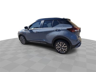 2023 Nissan Kicks SR