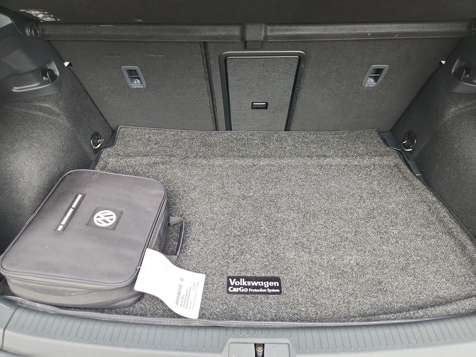 2016 Volkswagen Golf TSI S w/Sunroof