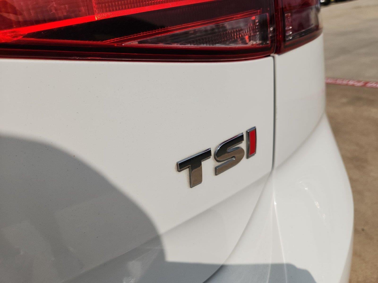 2016 Volkswagen Golf TSI S w/Sunroof