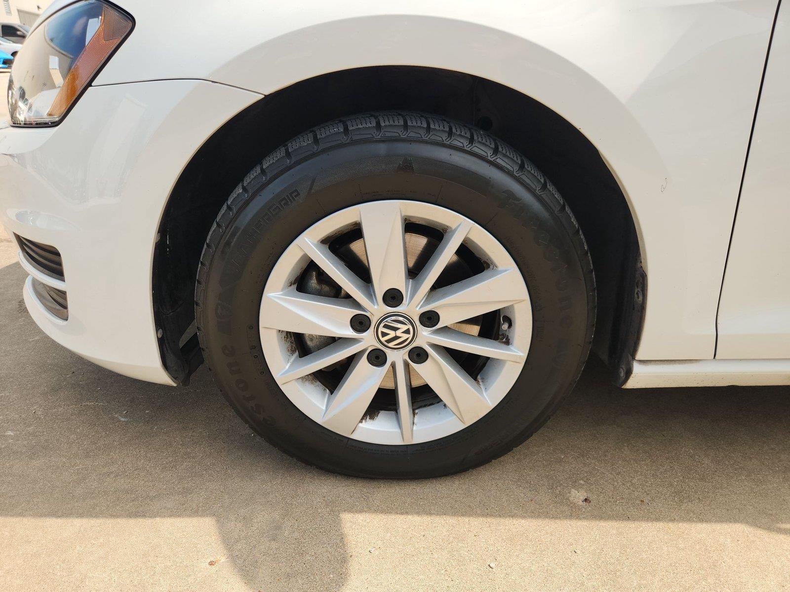 2016 Volkswagen Golf TSI S w/Sunroof