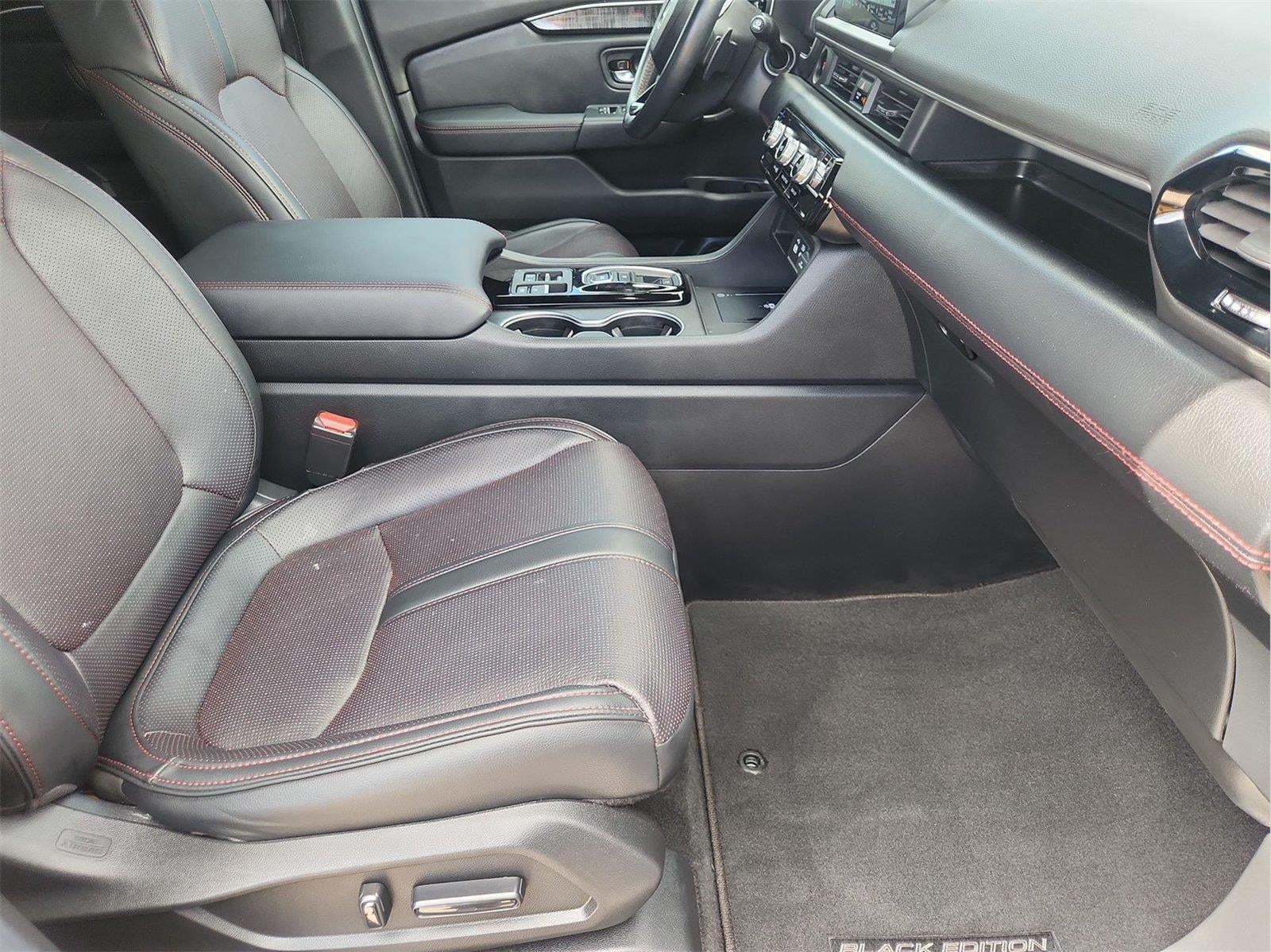 2025 Honda Pilot Black Edition