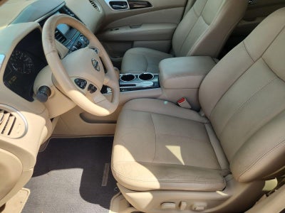 2014 Nissan Pathfinder SL
