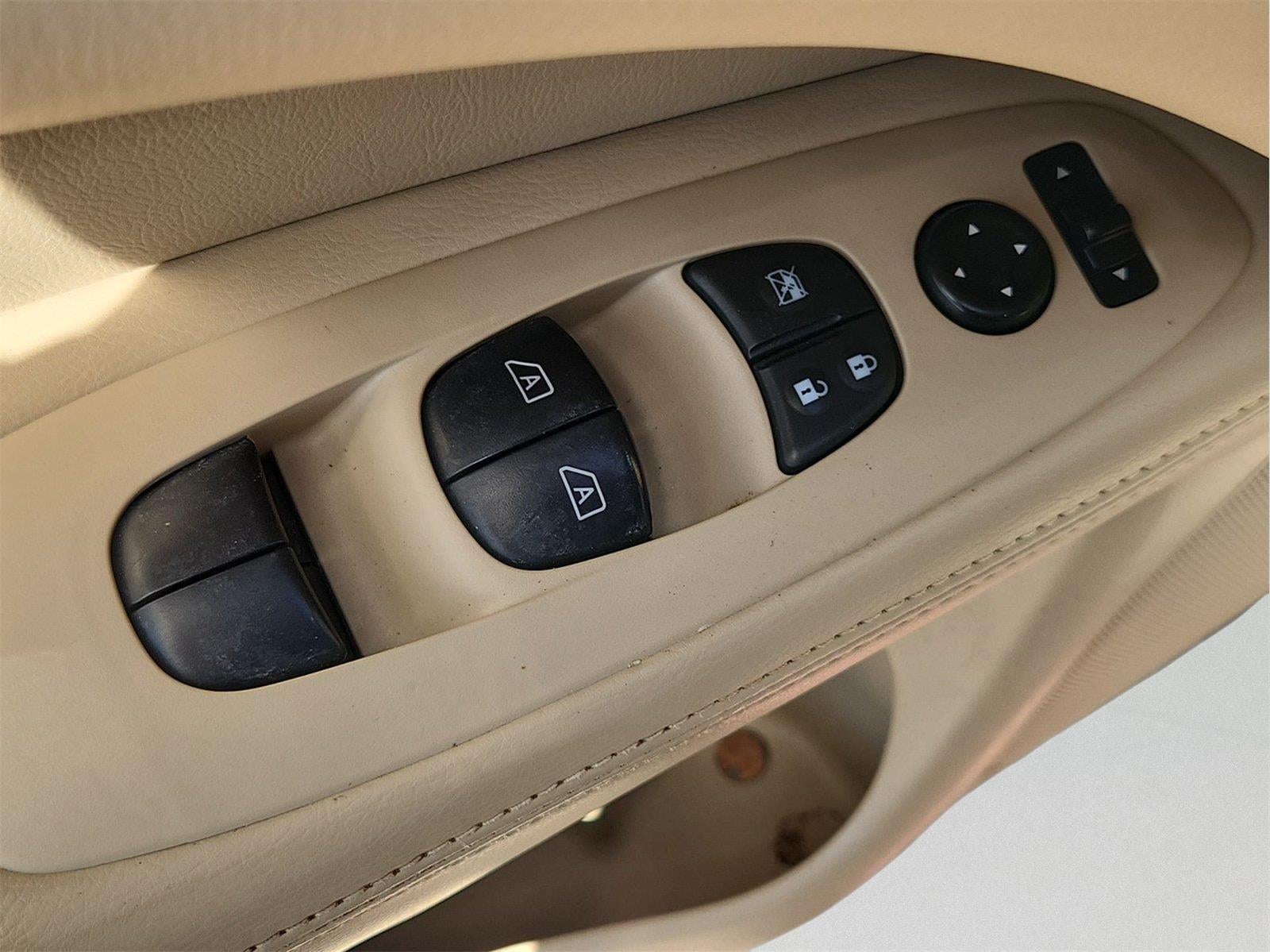 2014 Nissan Pathfinder SL