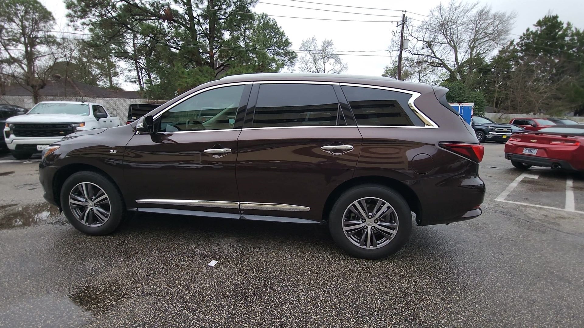2019 INFINITI QX60 LUXE