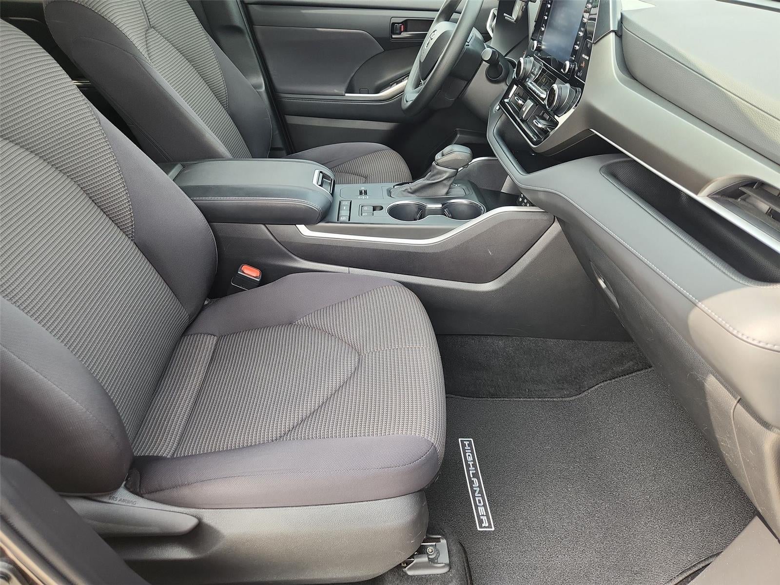 2022 Toyota Highlander L