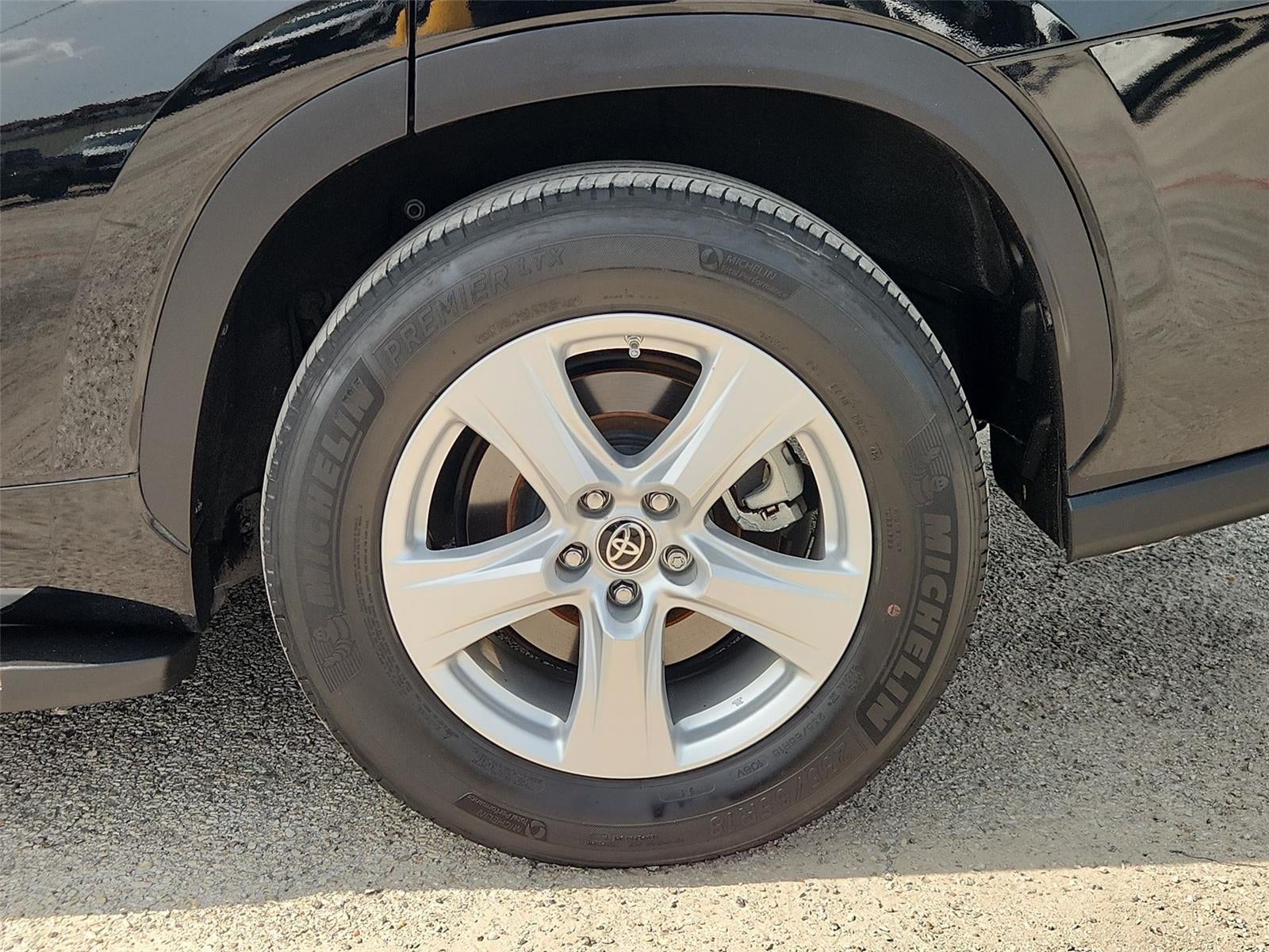 2022 Toyota Highlander L