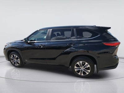 2023 Toyota Highlander Hybrid XLE