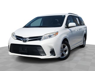 2018 Toyota Sienna LE 8 Passenger