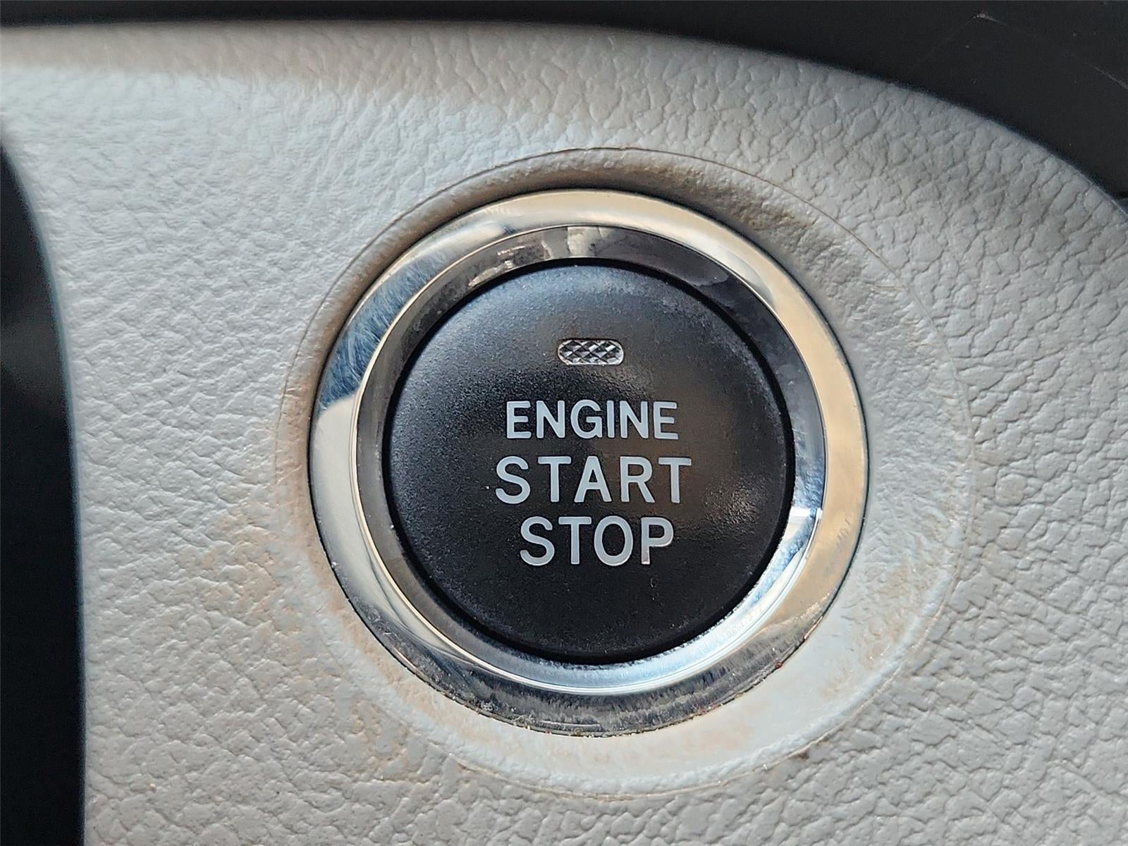 2017 Toyota Sienna XLE Premium 8-Passenger