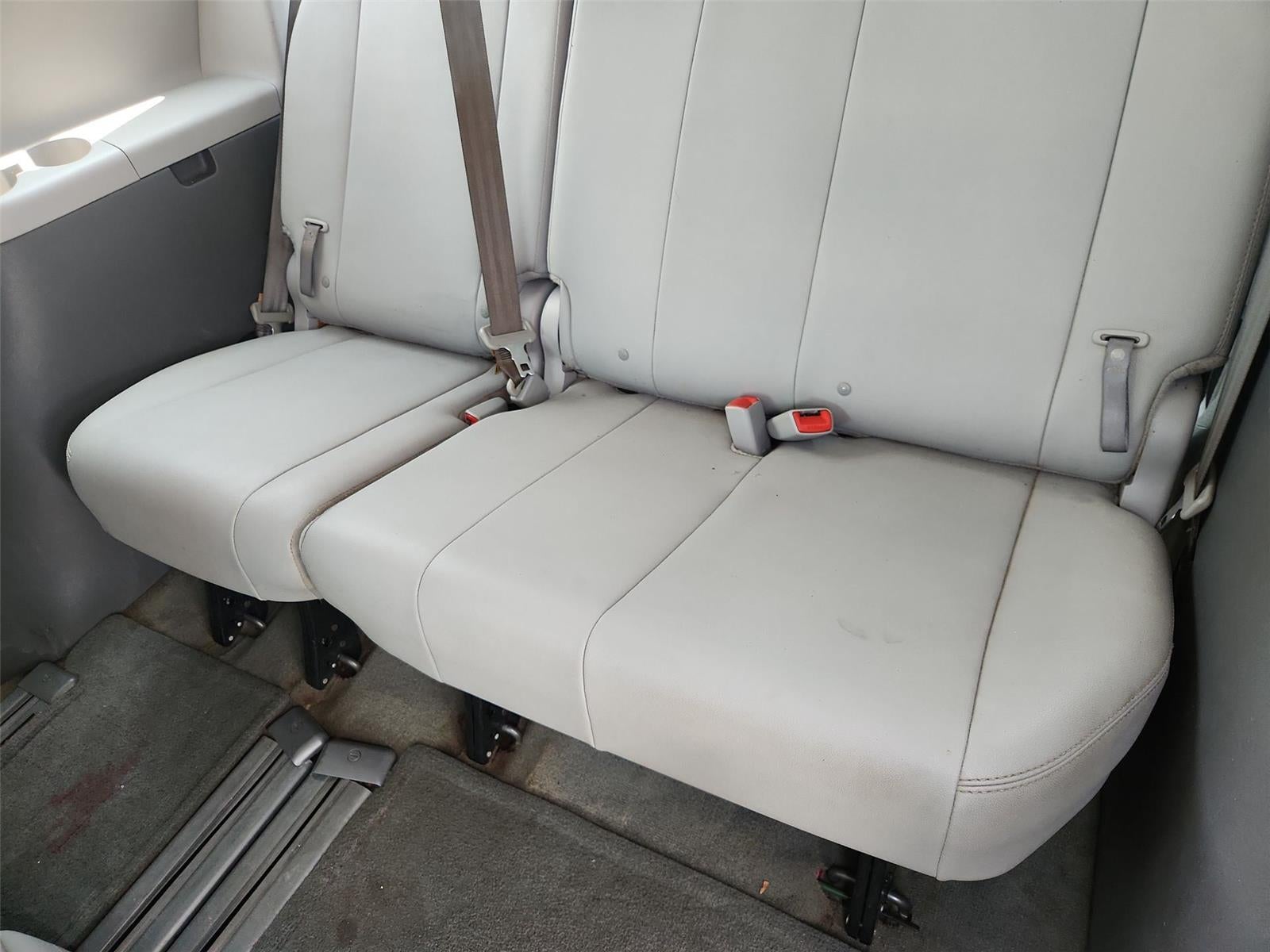 2017 Toyota Sienna XLE Premium 8-Passenger