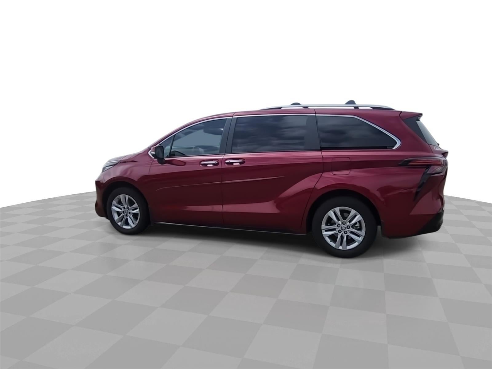 2023 Toyota Sienna Limited 7-Passenger