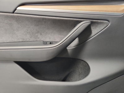 2024 Tesla MODELY Long Range