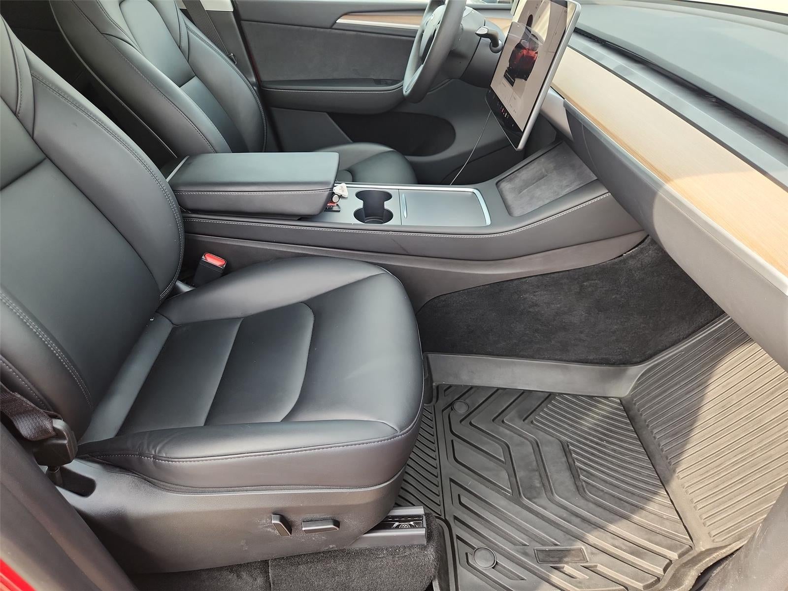 2023 Tesla MODELY Base