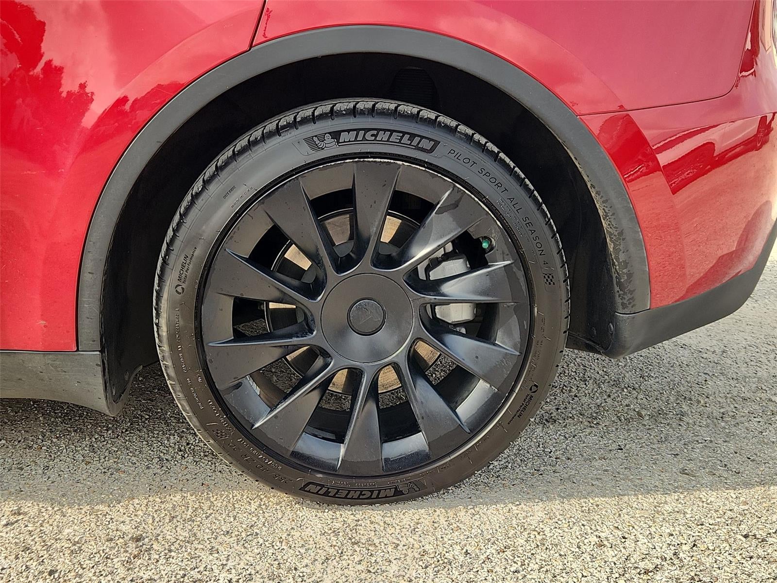 2023 Tesla MODELY Base