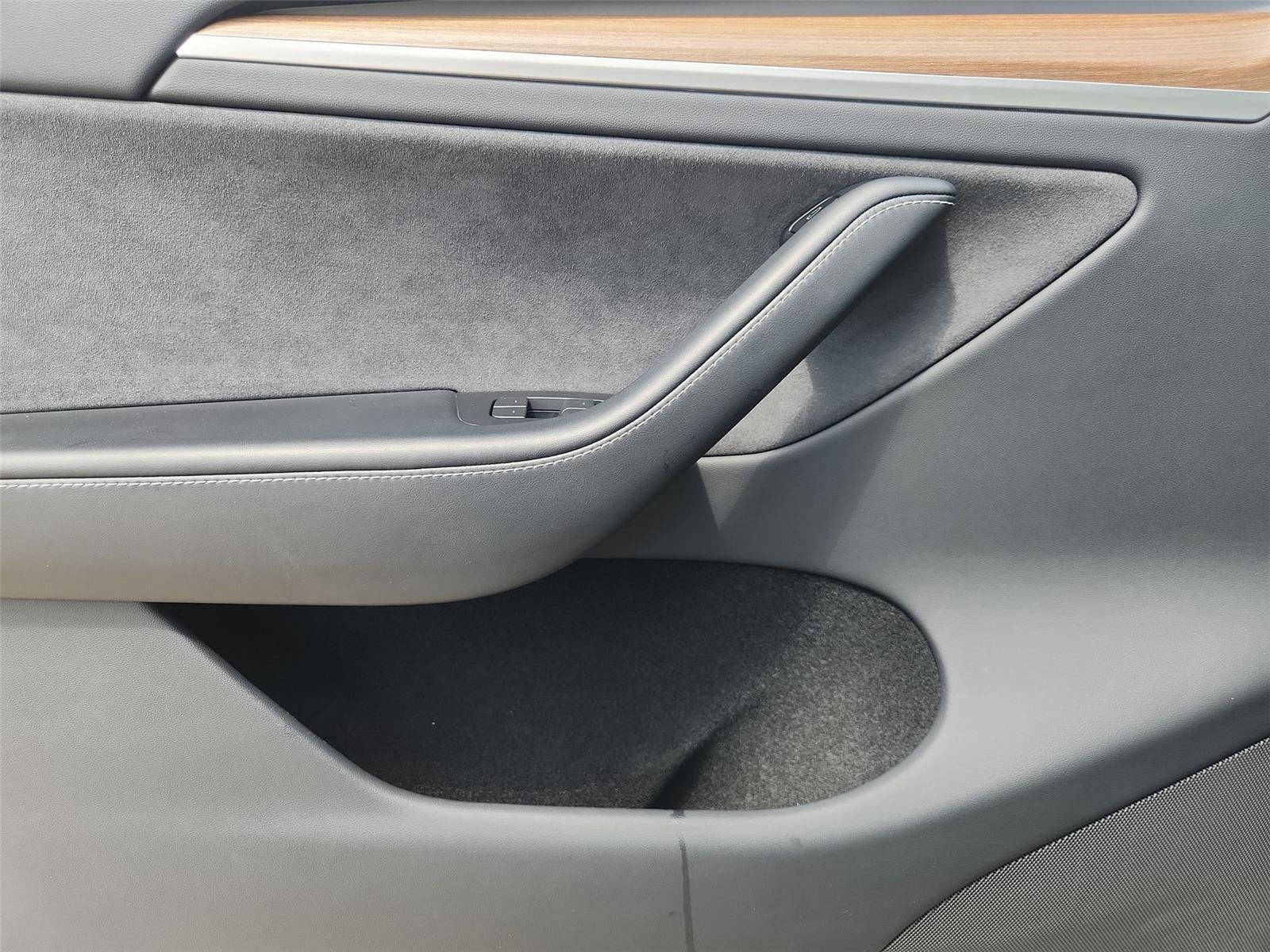 2024 Tesla Model Y Performance