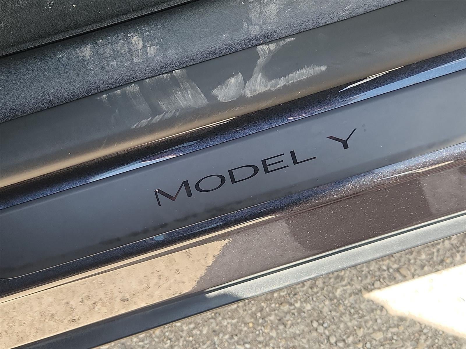 2024 Tesla Model Y Performance