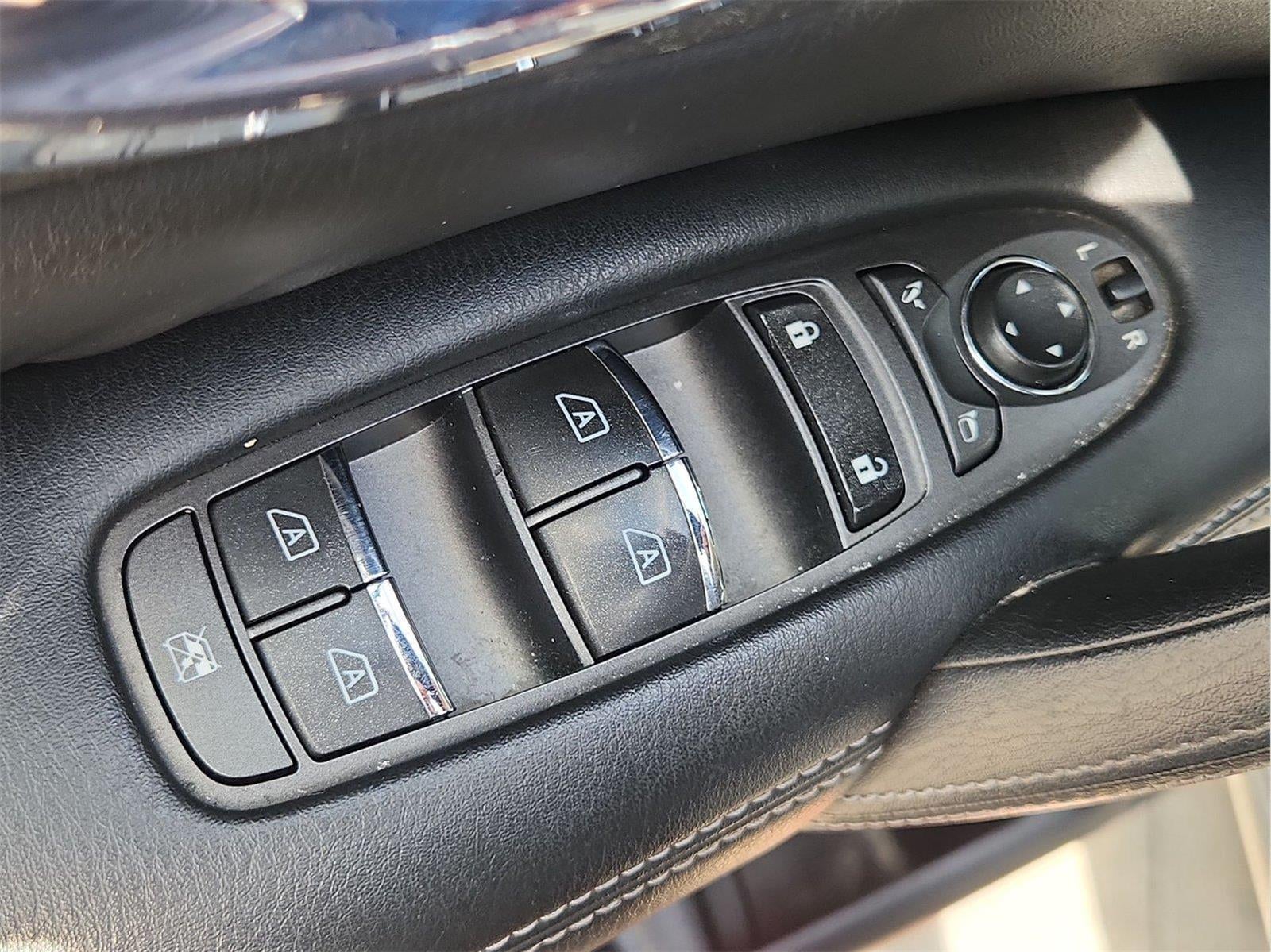 2015 INFINITI QX80 Base