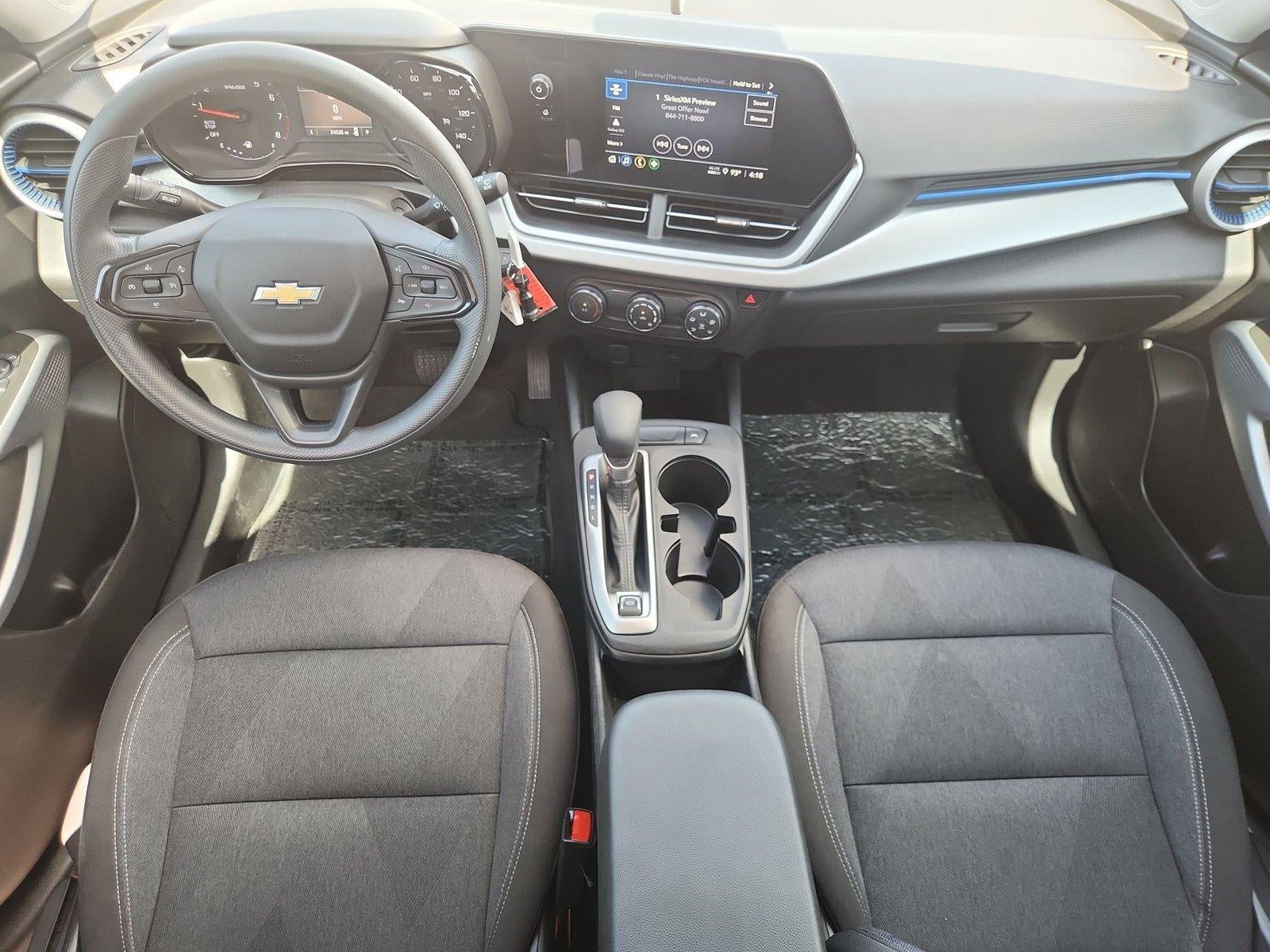 2025 Chevrolet Trax LS