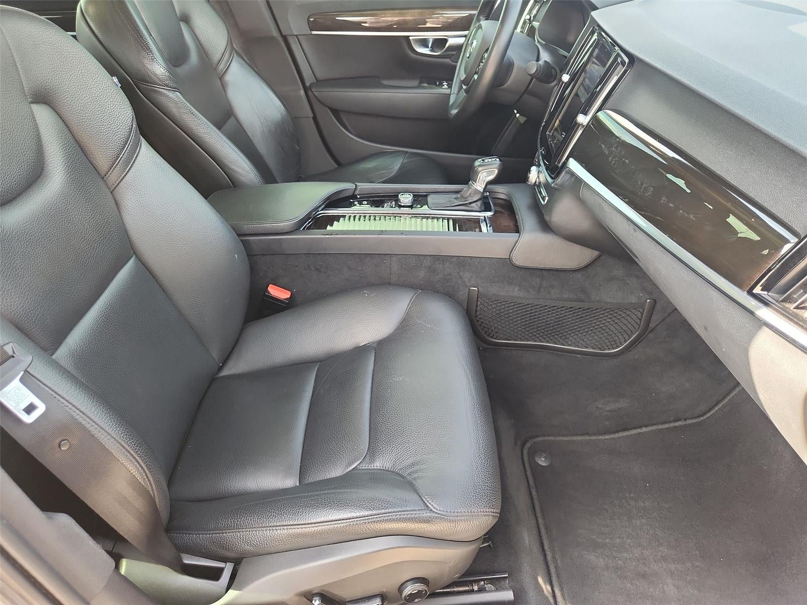 2018 Volvo S90 Momentum
