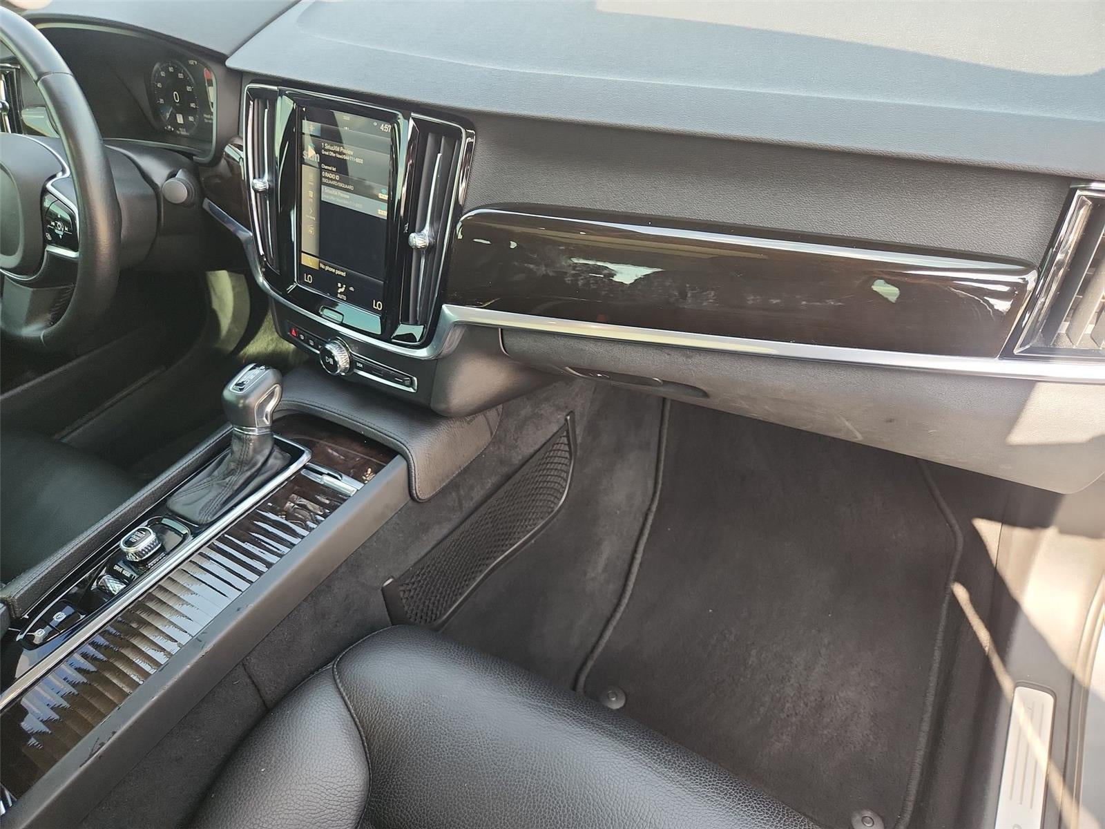 2018 Volvo S90 Momentum