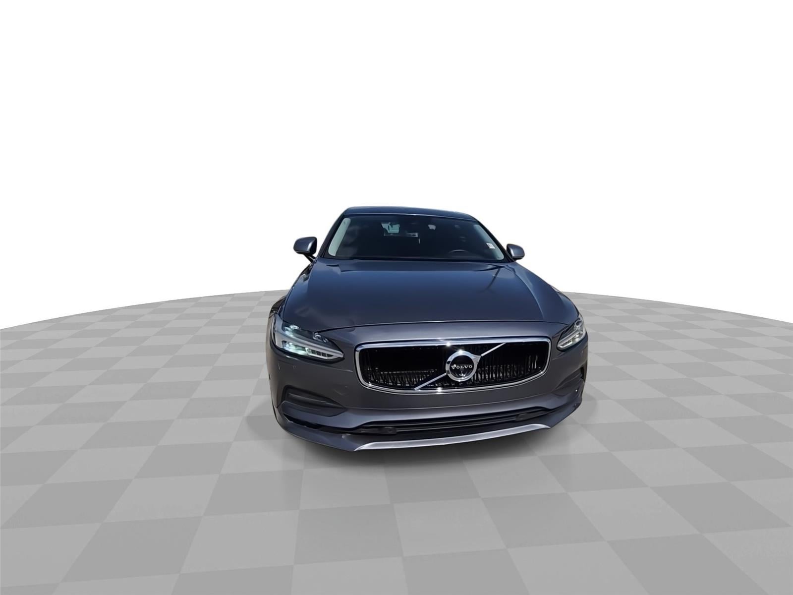 2018 Volvo S90 Momentum