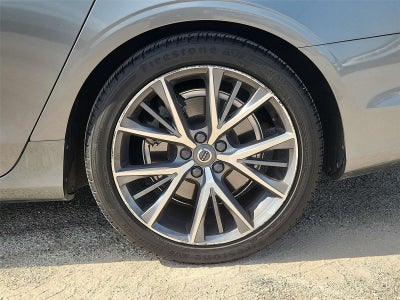 2018 Volvo S90 Momentum