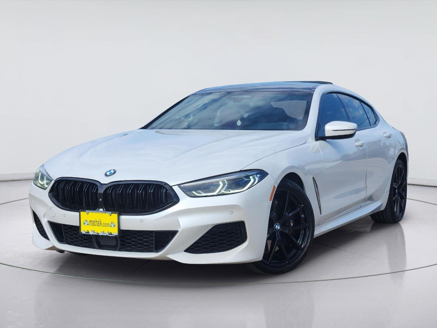 2022 BMW 8 Series 840i