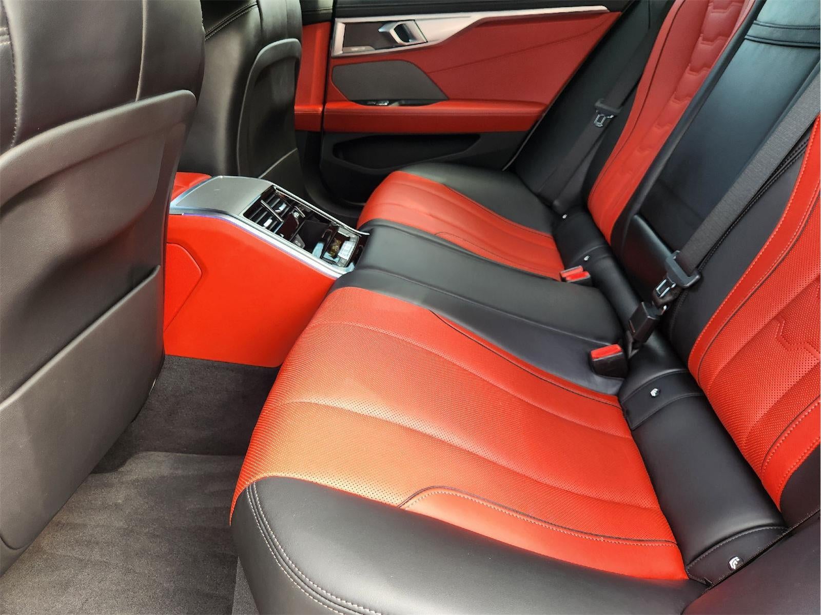 2022 BMW 8 Series 840i