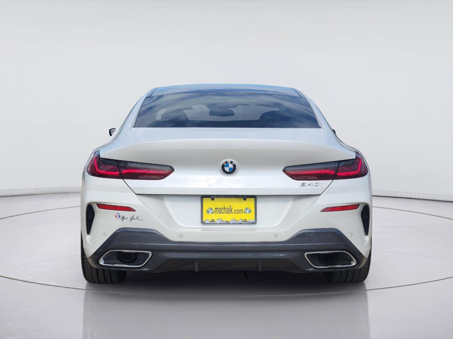 2022 BMW 8 Series 840i