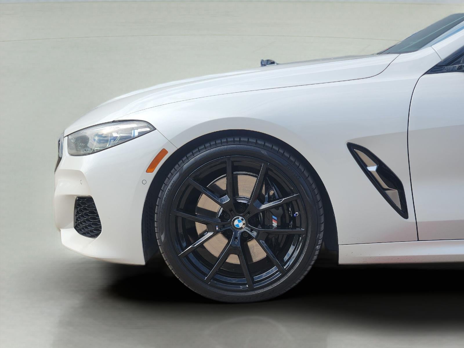 2022 BMW 8 Series 840i