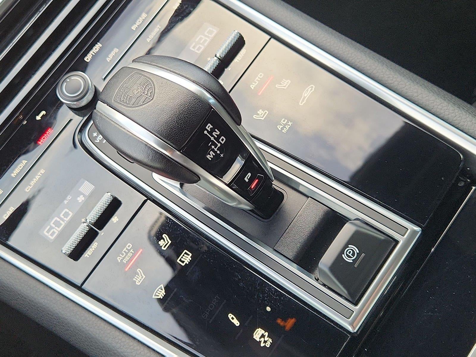 2023 Porsche Panamera Platinum Edition